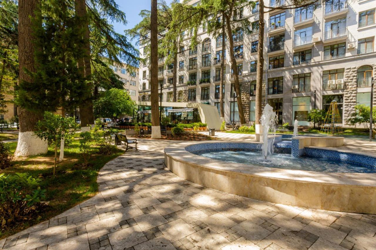 Apartment In The City Center Lll Тбилиси Экстерьер фото