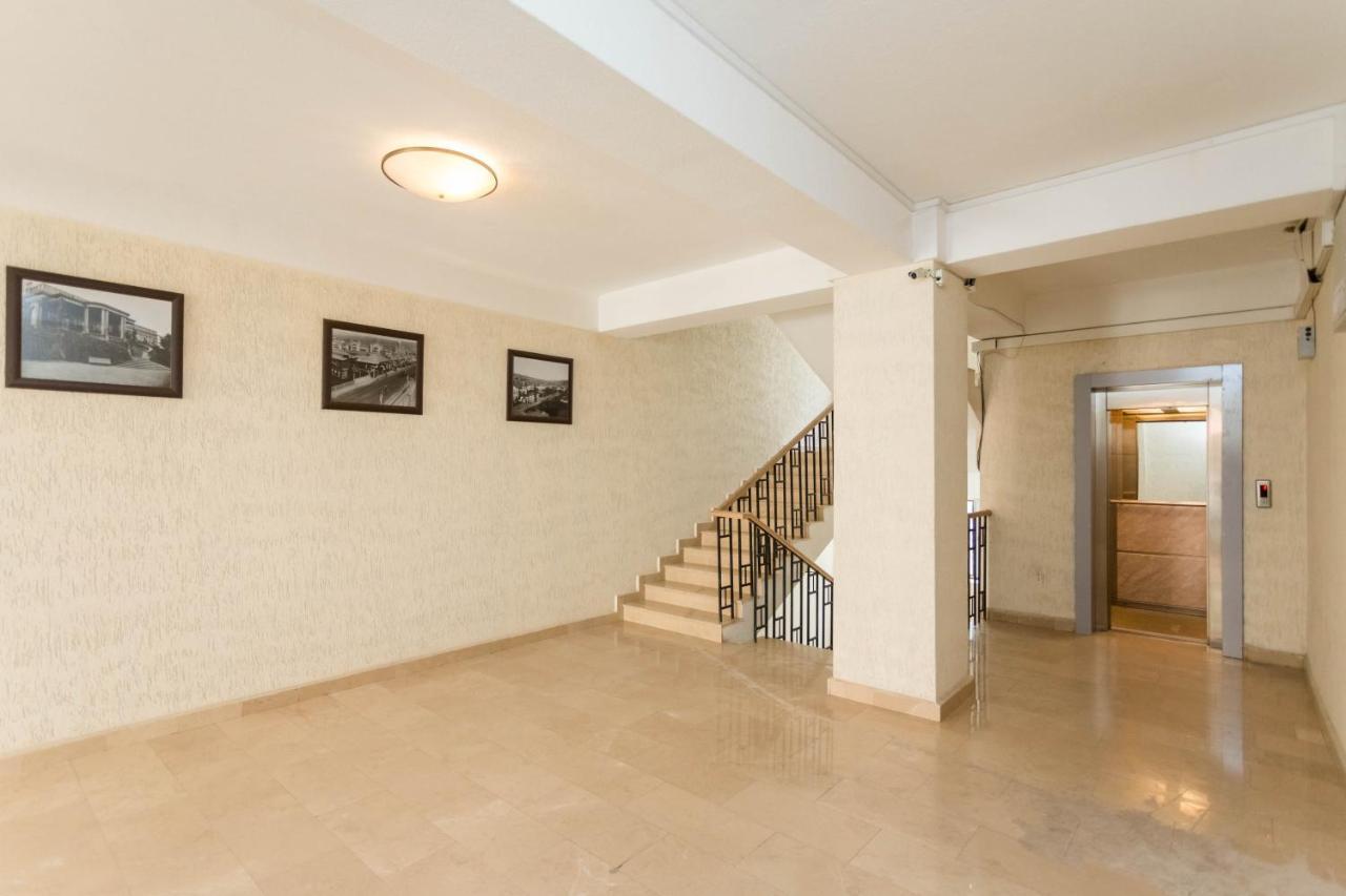 Apartment In The City Center Lll Тбилиси Экстерьер фото