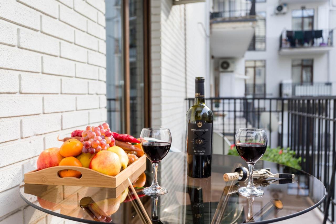 Apartment In The City Center Lll Тбилиси Экстерьер фото